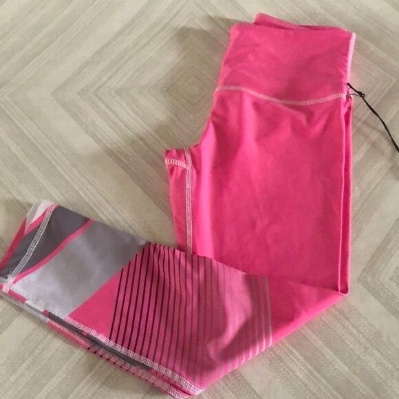 Playground Neon Pink w Stripes Cropped Leggings - Picture 1 of 6